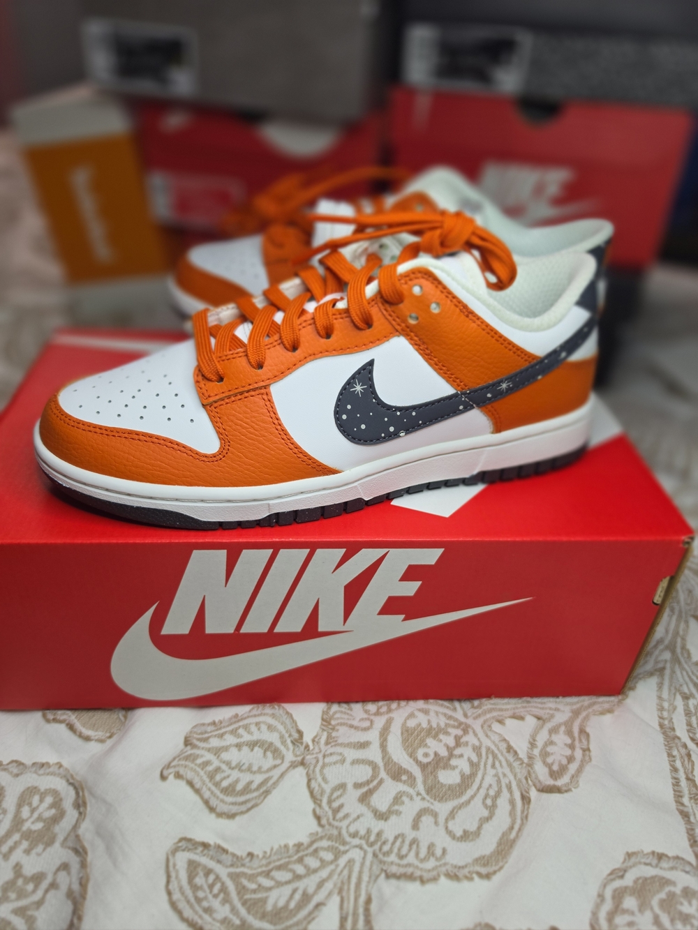 Nike Dunks Low "NIGHT SKY" Campfire Orange | Men's 7 Or Women's 8.5 - Picture 4 of 6